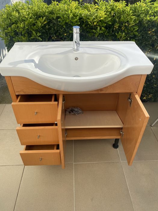 Lavatório casa de banho