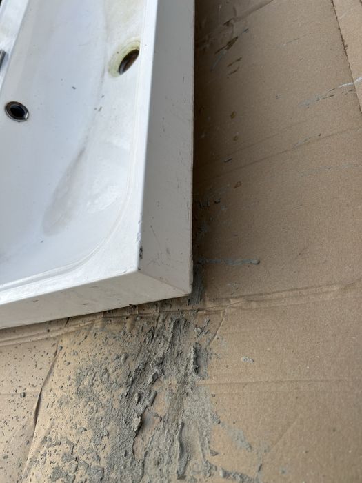 Zlew biały ceramiczny duży z baterią