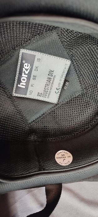 NOWY Kask jeździecki Horze Triton czarny z workiem - regulowany 52-54