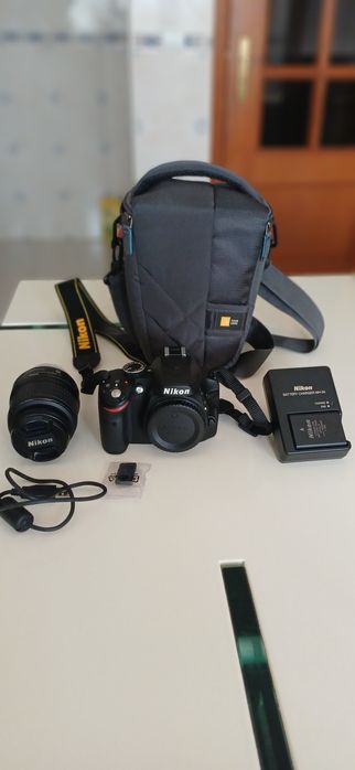 Vendo  Nikon D3200