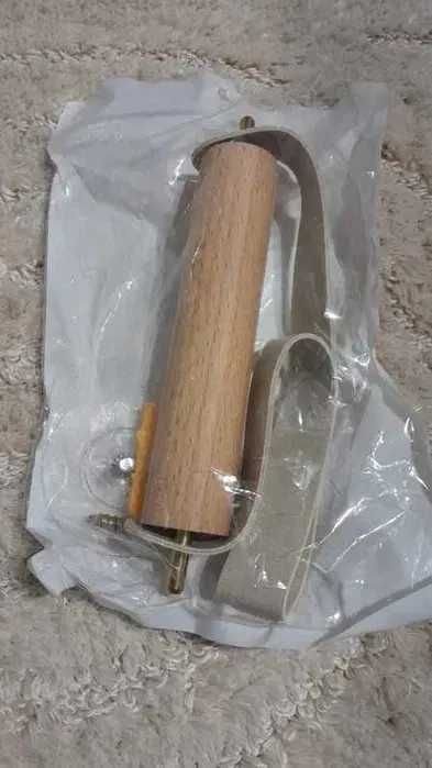 Nowy Drewniany wieszak na ręcznik papierowy Totalna Wyprzedaż !!!