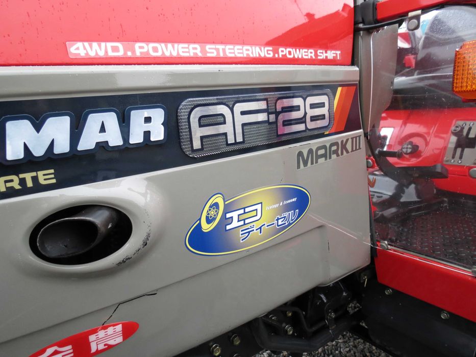 Трактор Мінітрактор Кубота Янмар Kubota Yanmar