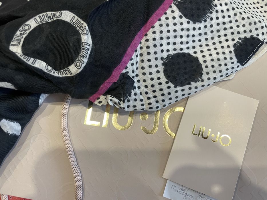 Lio•jo  . Хустка . Нова . Італія