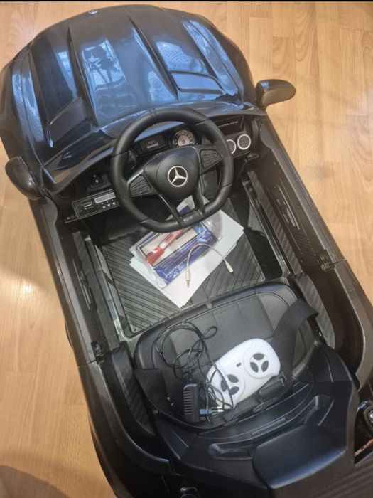 Samochód na akumulator dla Mercedes AMG GTR czarny + Pilot 100% sprawny