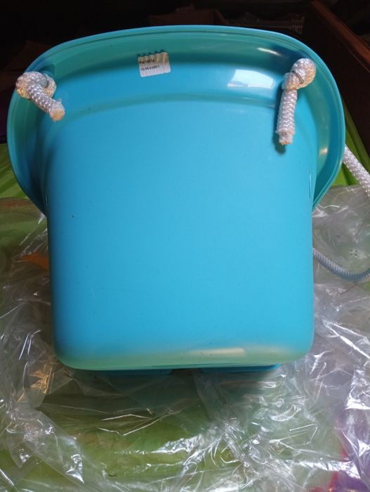 Huśtawka kubełkowa dla dzieci