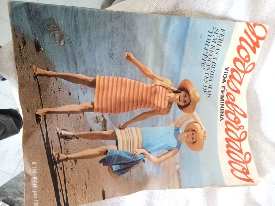 Revista de moda antiga