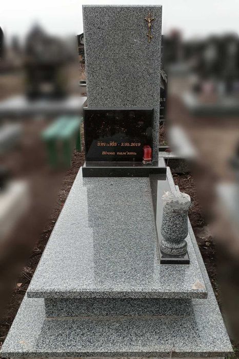 Надгробні пам’ятники від виробника