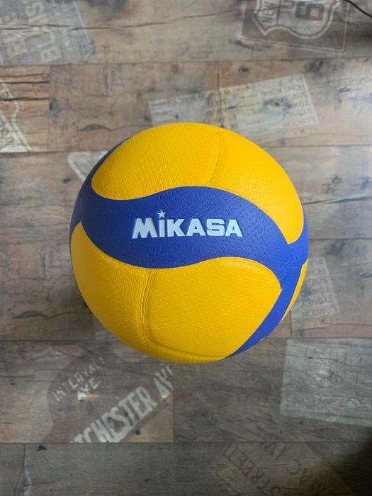 Piłka do siatkówki Mikasa V200W