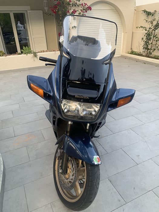 Moto honda pa european com poucos km ano de 2002