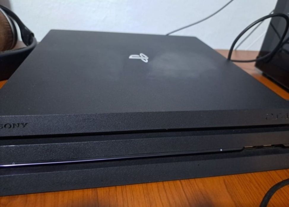 Playstation 4 Pro 1 Tb