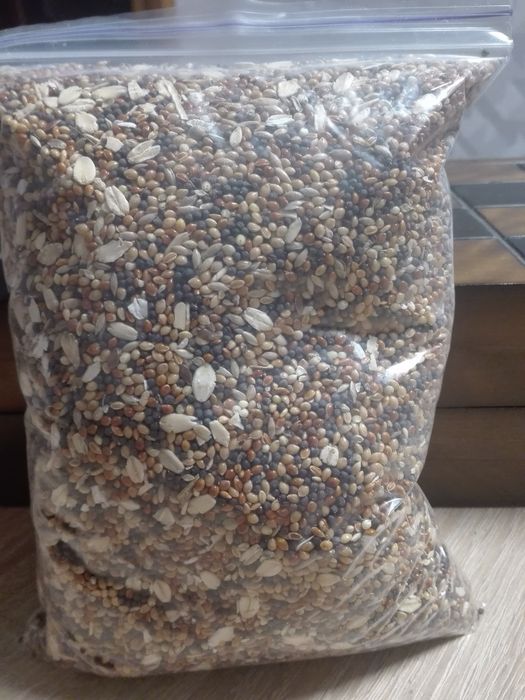 Продам корм для дикої птиці