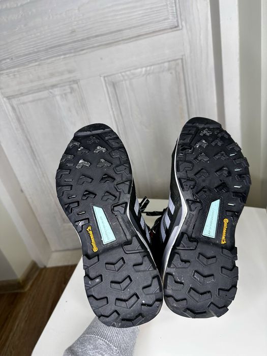 Buty zimowe treningowe Terrex Gore-tex Adidas 38