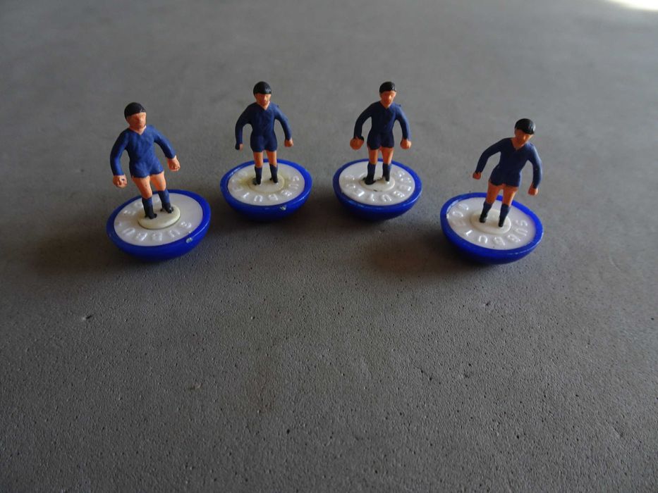 Lote de 4 jogadores - Subbuteo