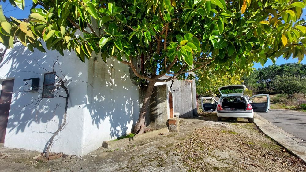 Moradia em lote de 950m2