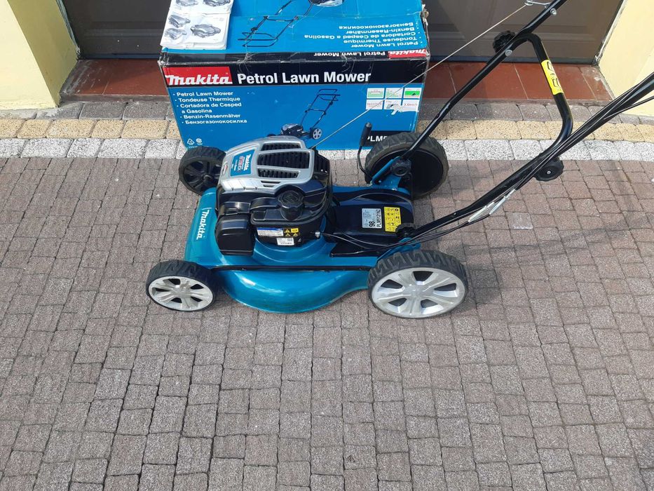 Kosiarka spalinowa Makita PLM5121N2