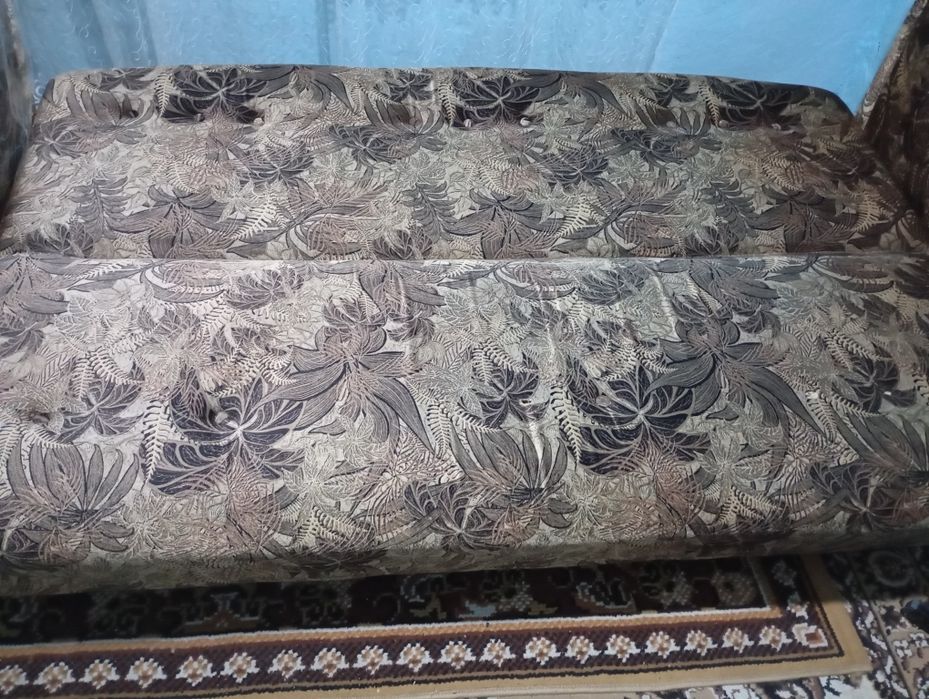 Диван 120/220 само вивіз