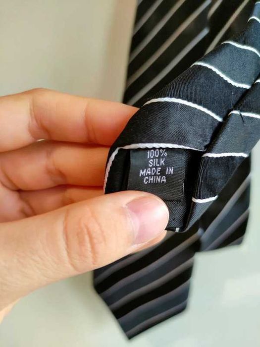 Jedwabny klasyczny krawat