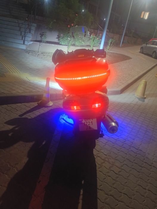 Suzuki skywave 650