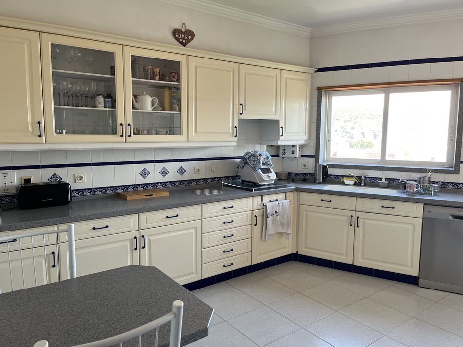 Arrendamento duplex em moradia T4 Odivelas