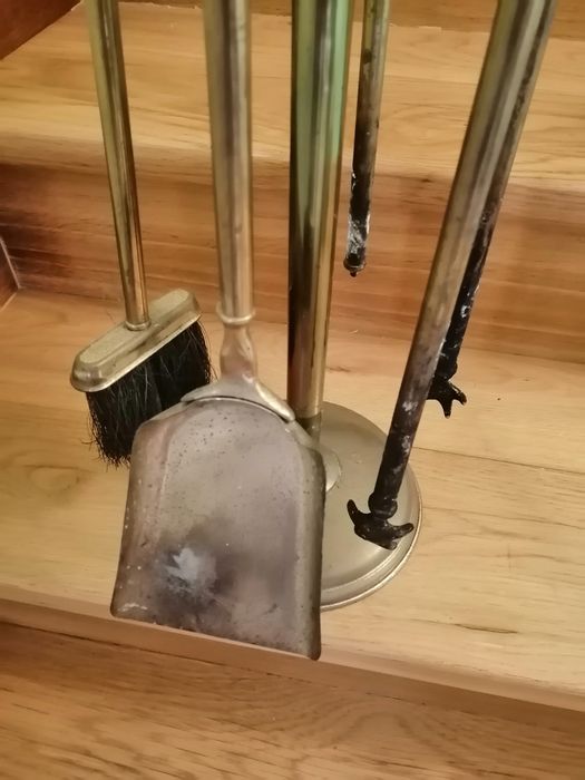 Conjunto de lareira em latão
