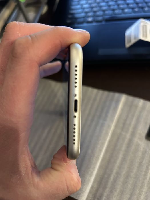 iPhone 11 64gb uszkodozny