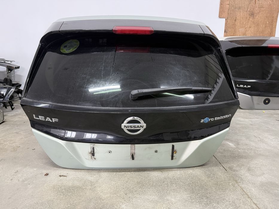 Ляда задня кришка багажніка , ніссан ліф , nissan leaf