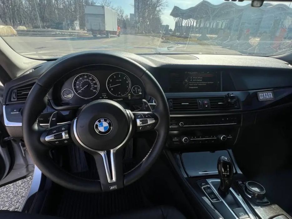 Bmw 5 серія 2012 VIN WBAFR7C55DC824383 фото оголошення 9 з 13