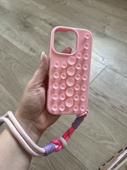 Чохли на iPhone 16 pro