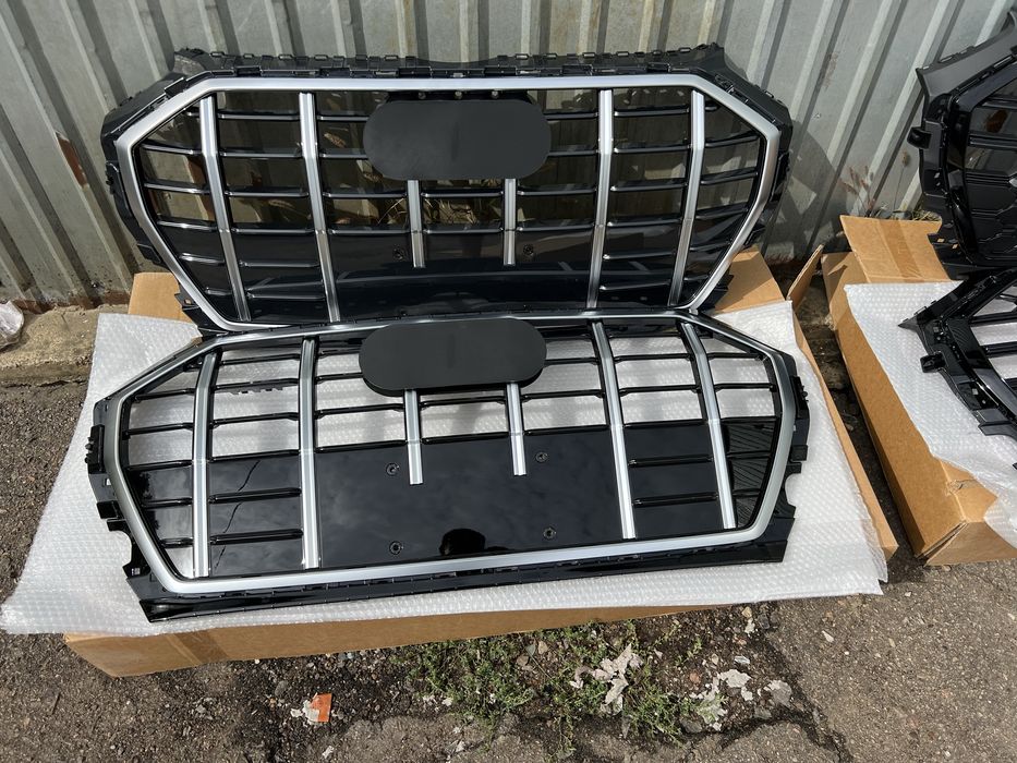 Решетка радаитров Audi Q5 2021 решетка бампер ауди ку 5 2021+