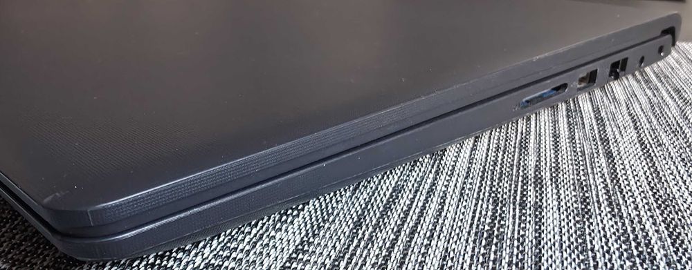 Dell Vostro 3510 i5-1135G7 16GB RAM DDR4 SSD NVMe 512GB Windows 11 Pro