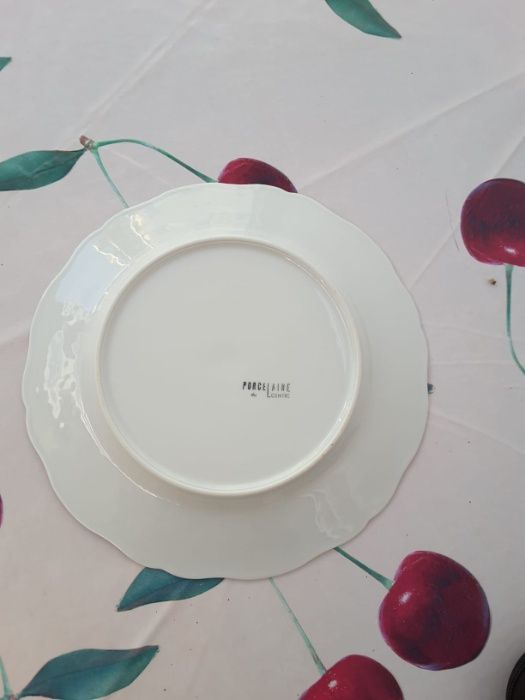 Porcelain Service64285164674947123