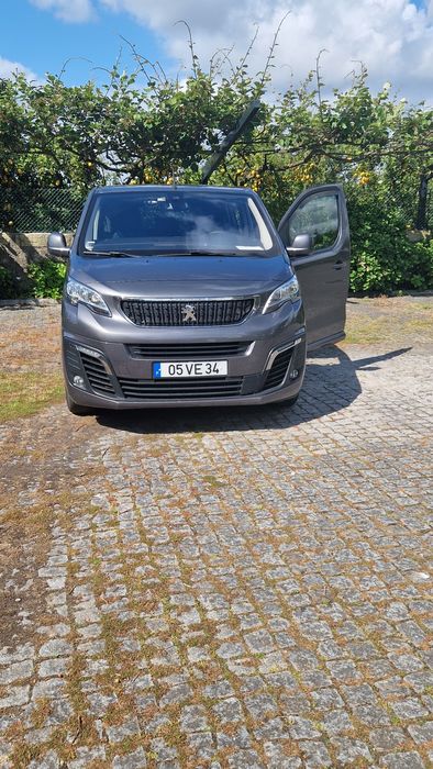 Peugeot Traveller Aloure 8 lugares