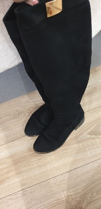 Теплі зимові черевики,чоботи