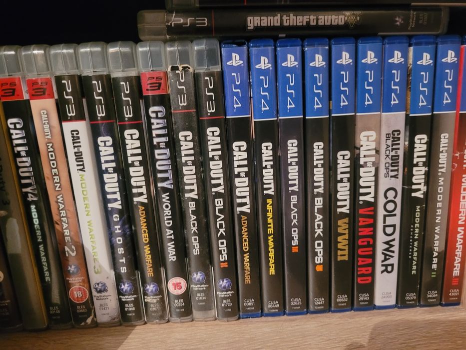 Ps4 playstation 4 500 gb CUH - 1004A możliwy zestaw