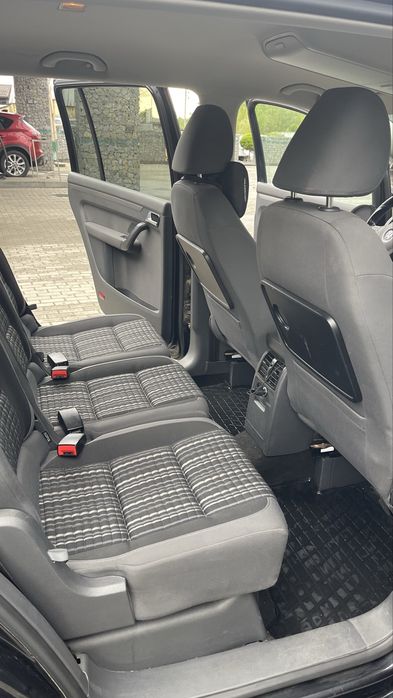 Volkswagen Touran 2.0 Diesel Automatic | Чесний пробіг | Відмінний стан