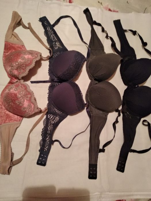 Бюстгальтер, пушапы