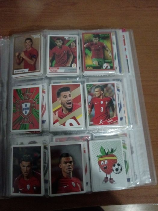 Vendo cromos de quase todos os tipos