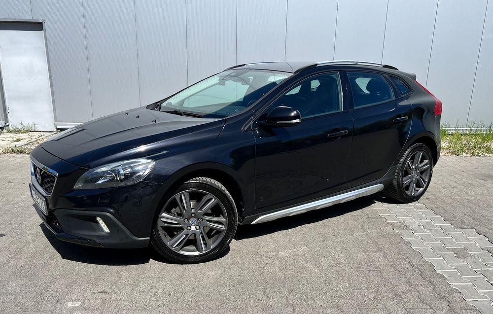 Volvo V40 Cross Country Volvo V40 Cross Country doinwestowane