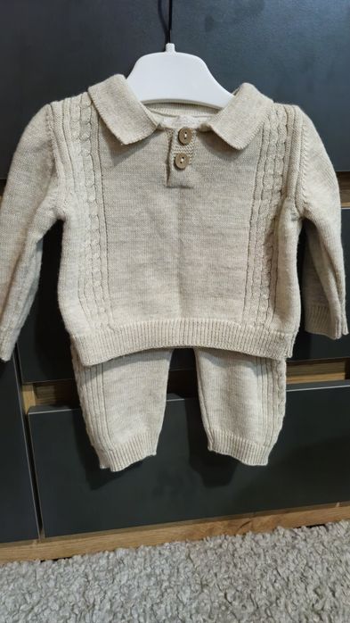 Віддам пару великих пакетів речей