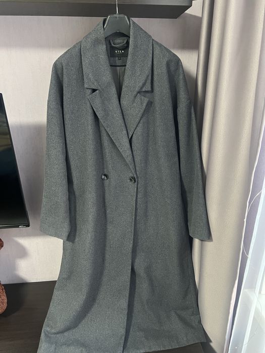 Пальто Vila вовняне довге оверсайз (Розмір L)