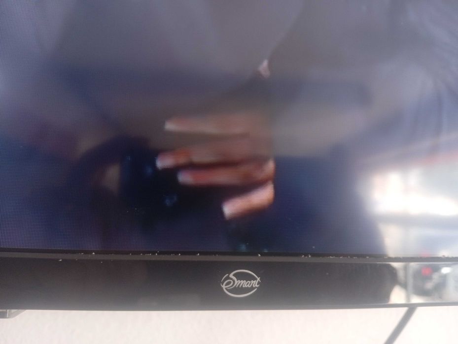 Smart TV quase nova tem um mês