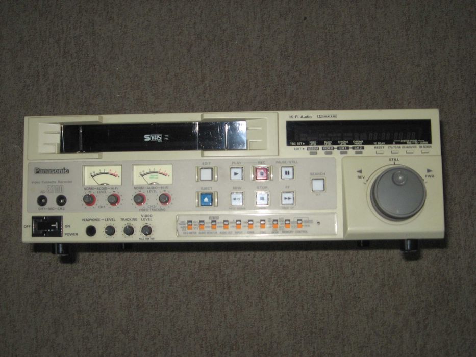 Видеомагнитофон Panasonic AG-8700 S-VHS