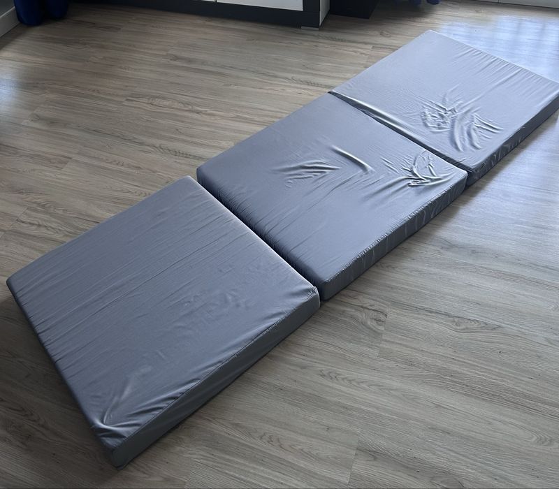 Materac rozkładany 200x67x9cm szary z pokrowcem