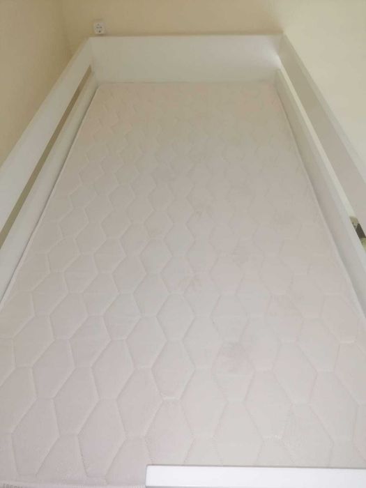 Beliche de 3 camas com 4 gavetas