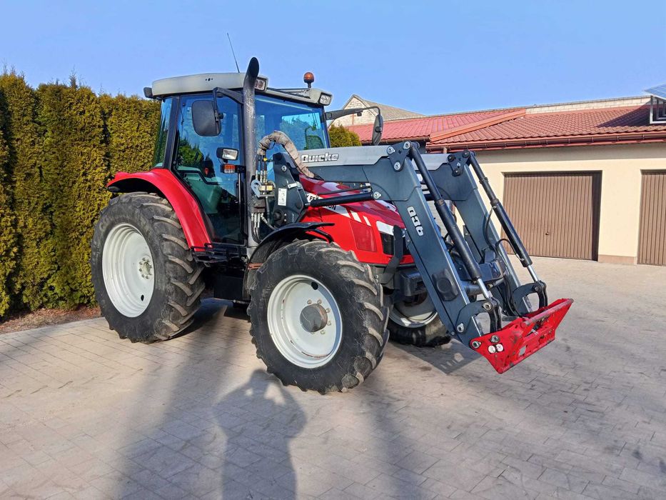 Massey Ferguson 5420 z ładowaczem