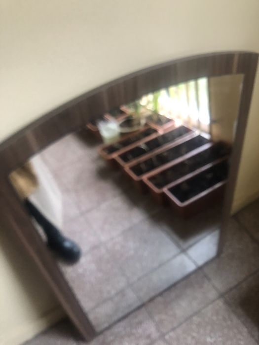 Lustro stare ścienne 70 x 100 cm naklejone na brązową dyktę duże 90’