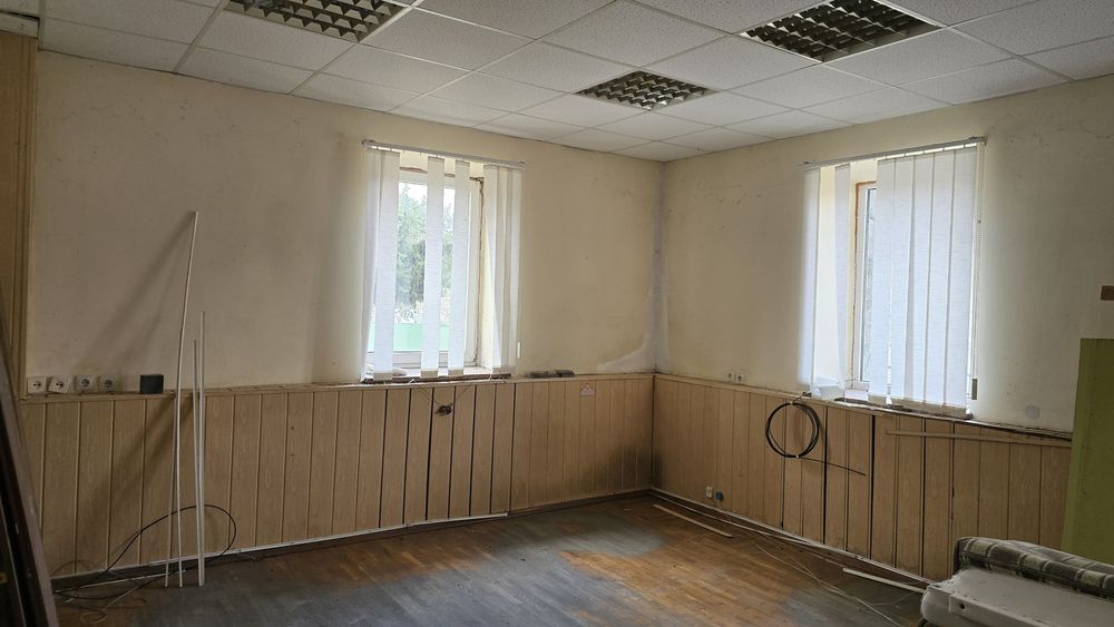 Продаж будівлі 452 м.кв. + 20,7 соток, Коростишів