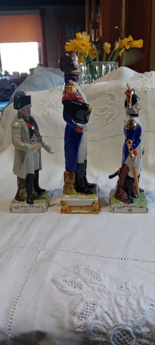 Zestaw 3 postaci żołnierzy napoleonskich - porcelana niemiecka