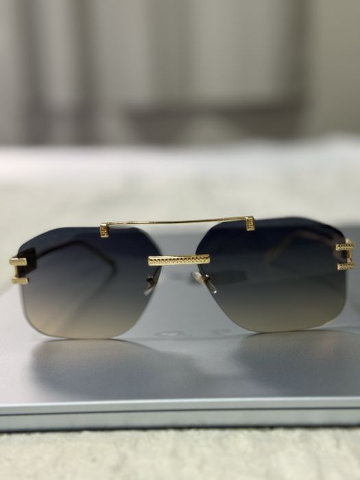 Oculos Vesasse dourado NOVO