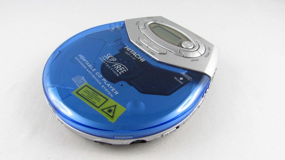 HITACHI Personal CD Player & Car Kit Odtwarzacz Discman Walkman DAP772